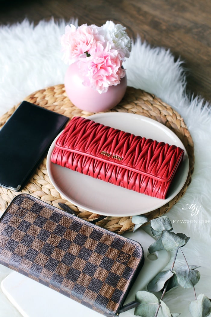 LOUIS VUITTON iPhone Folio Case in Monogram - More Than You Can Imagine